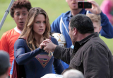 017_supergirl_in_park.jpg